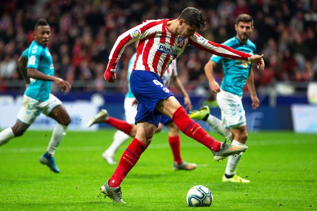 美国男篮大胜塞尔维亚 库里24分约基奇16+11