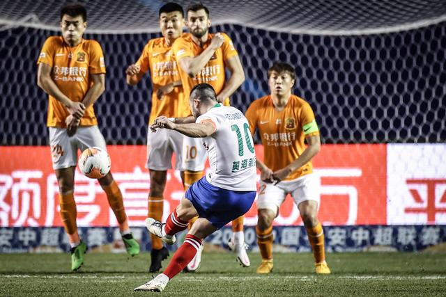 莫兰德30+25辽宁胜广厦5连胜收官 赵继伟12+12